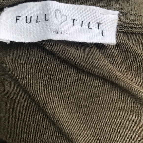 Tillys top - Picture 5 of 5